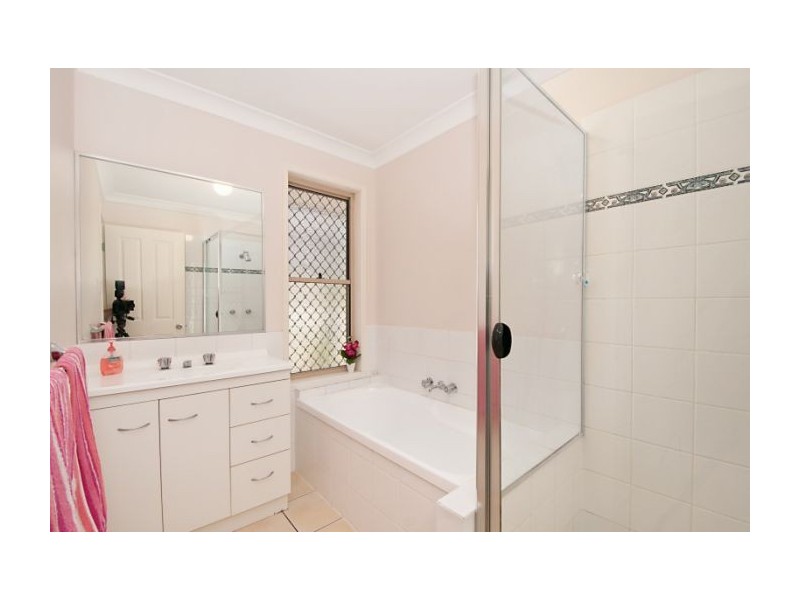 9 Kumnick St, Upper Coomera QLD 4209