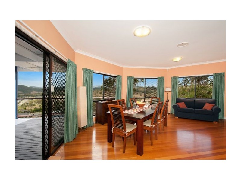 34 Sir Charles Holm Dr, Ormeau Hills QLD 4208