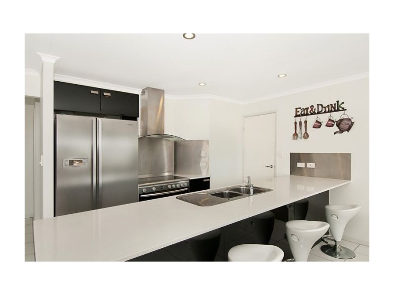 4 Coomerong Cr, Upper Coomera QLD 4209