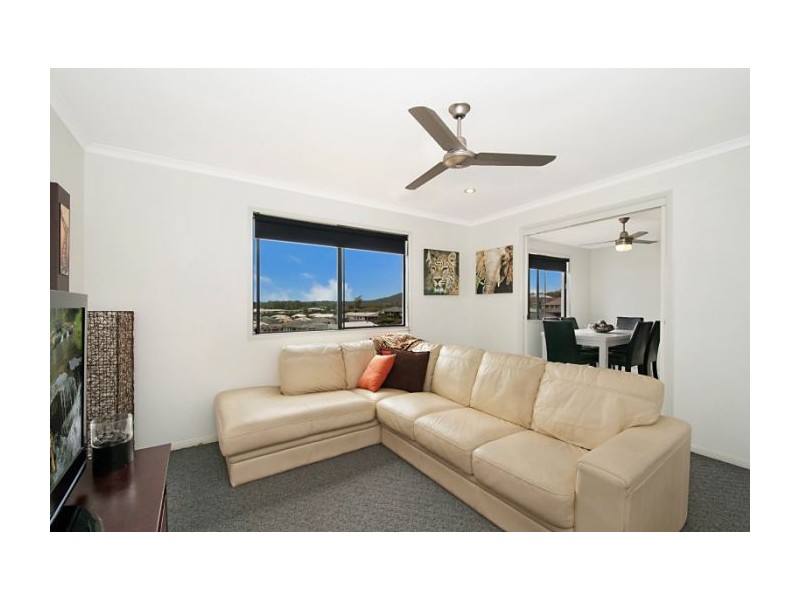 4 Coomerong Cr, Upper Coomera QLD 4209