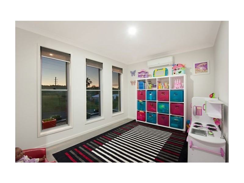 16 Cabriolet Court, Upper Coomera QLD 4209