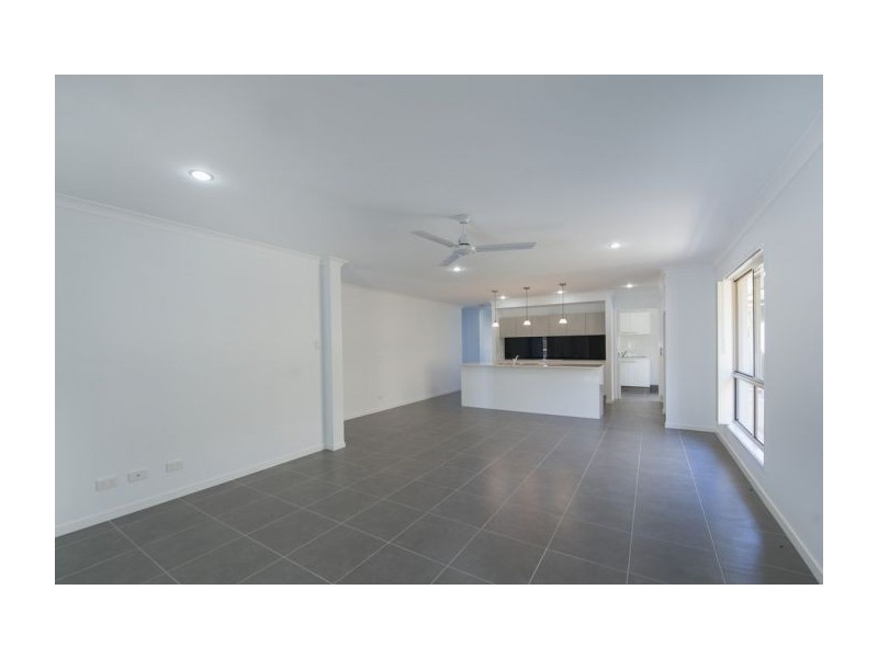 7 Mountain View Parade Riverstone Crossing, Upper Coomera QLD 4209