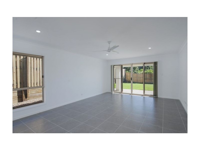 7 Mountain View Parade Riverstone Crossing, Upper Coomera QLD 4209