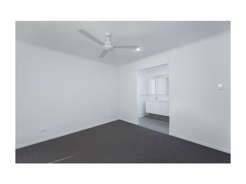 7 Mountain View Parade Riverstone Crossing, Upper Coomera QLD 4209