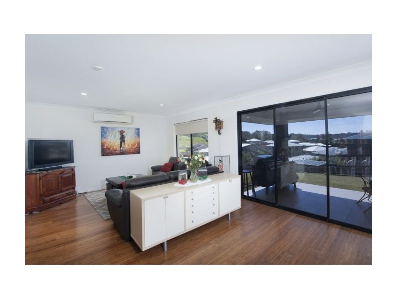 22 Coomerong Crescent, Upper Coomera QLD 4209