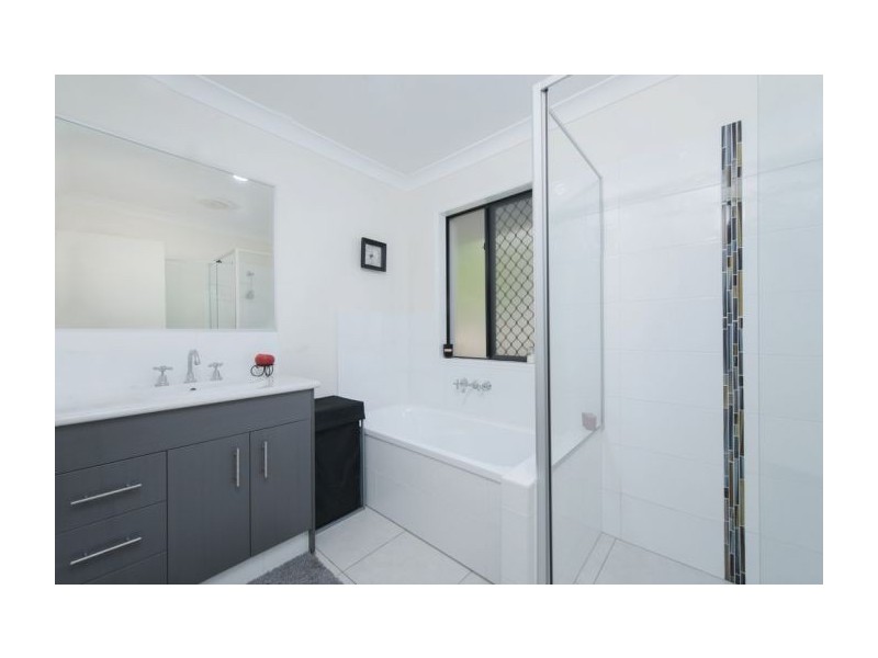 22 Coomerong Crescent, Upper Coomera QLD 4209