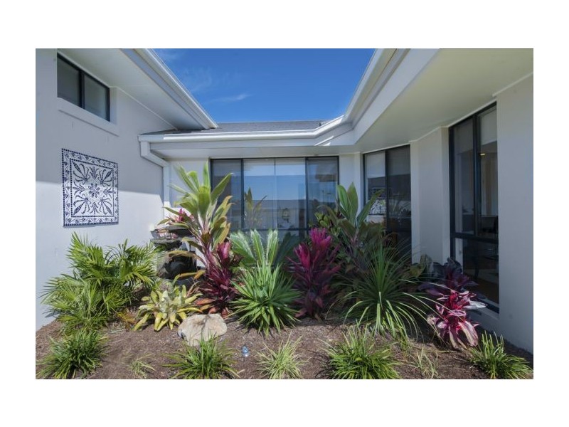 22 Coomerong Crescent, Upper Coomera QLD 4209