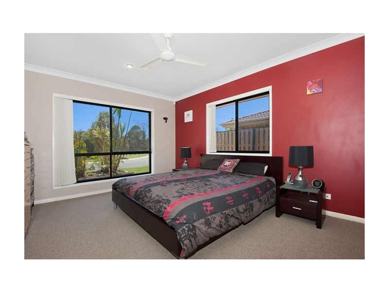 21 Ansett Way, Upper Coomera QLD 4209
