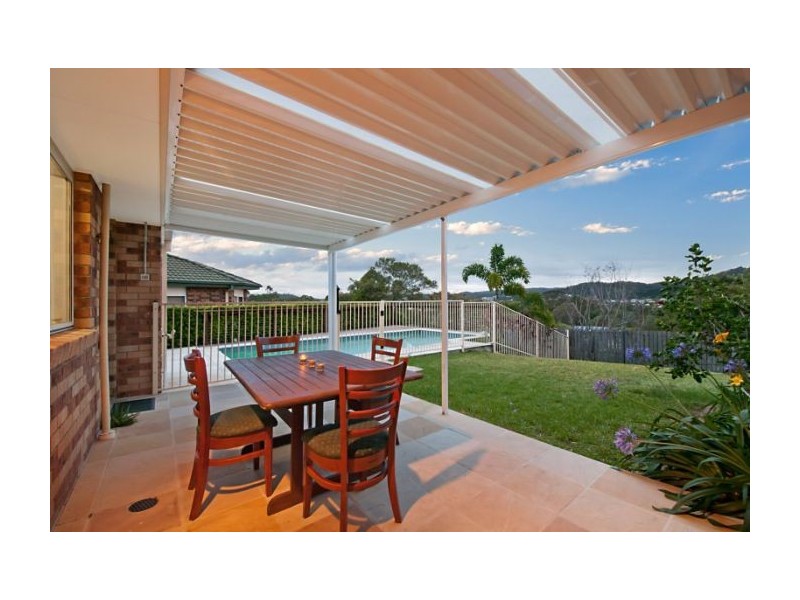 4 Pineview Drive, Oxenford QLD 4210