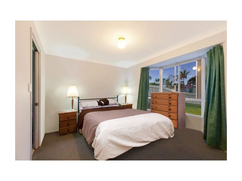 4 Pineview Drive, Oxenford QLD 4210