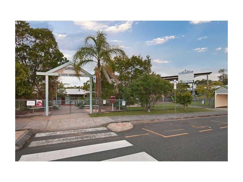 4 Pineview Drive, Oxenford QLD 4210