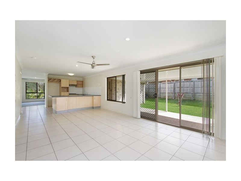 24 Bella Boulevard, Pimpama QLD 4209