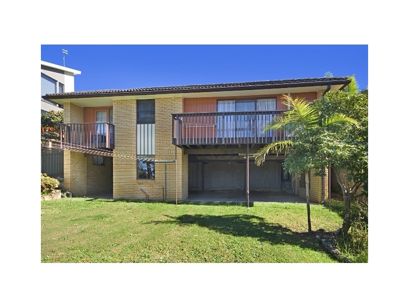 37 Coogee Road, Point Clare NSW 2250