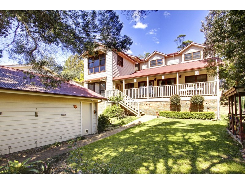 13 Noorong Avenue, Forresters Beach NSW 2260