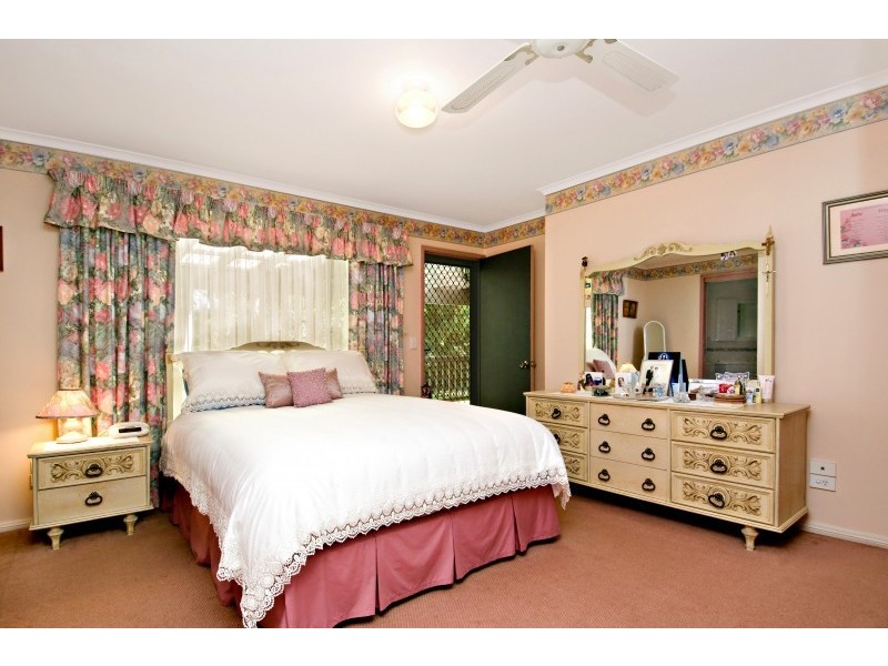 2 Barinya Lane, Springfield NSW 2250