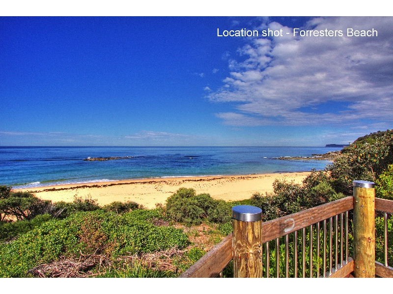 20 North Scenic Road, Forresters Beach NSW 2260