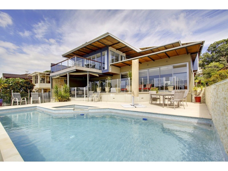 16 Ogilvie Street, Terrigal NSW 2260