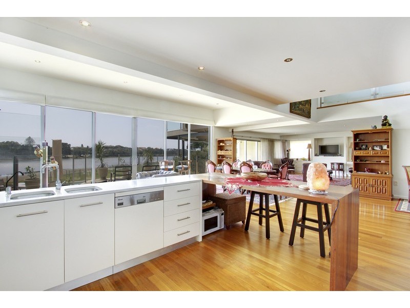 16 Ogilvie Street, Terrigal NSW 2260