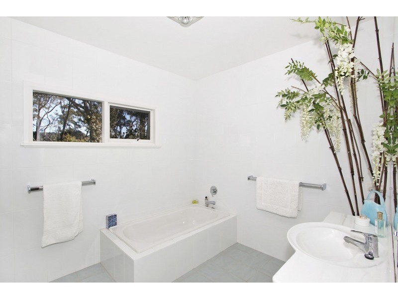 15 Portsmouth Road, Erina NSW 2250