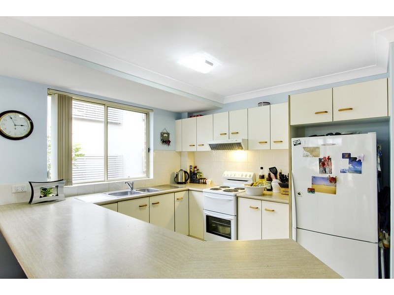 1/10 Jennie Cox Close, Erina NSW 2250