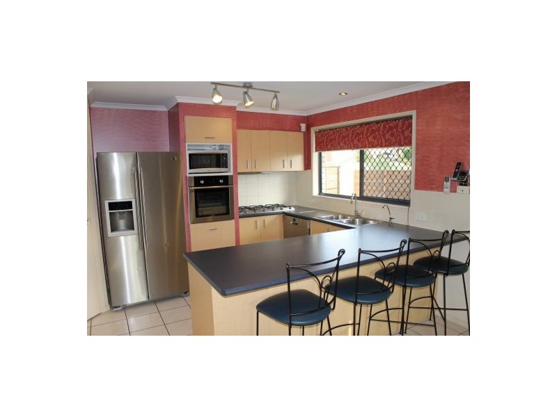 39 Aspen Street, Carindale QLD 4152