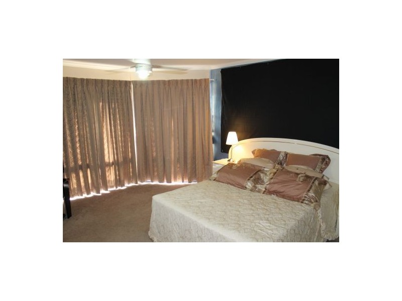 39 Aspen Street, Carindale QLD 4152