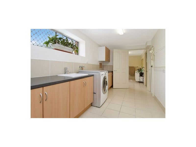 145 Ham Road, Mansfield QLD 4122