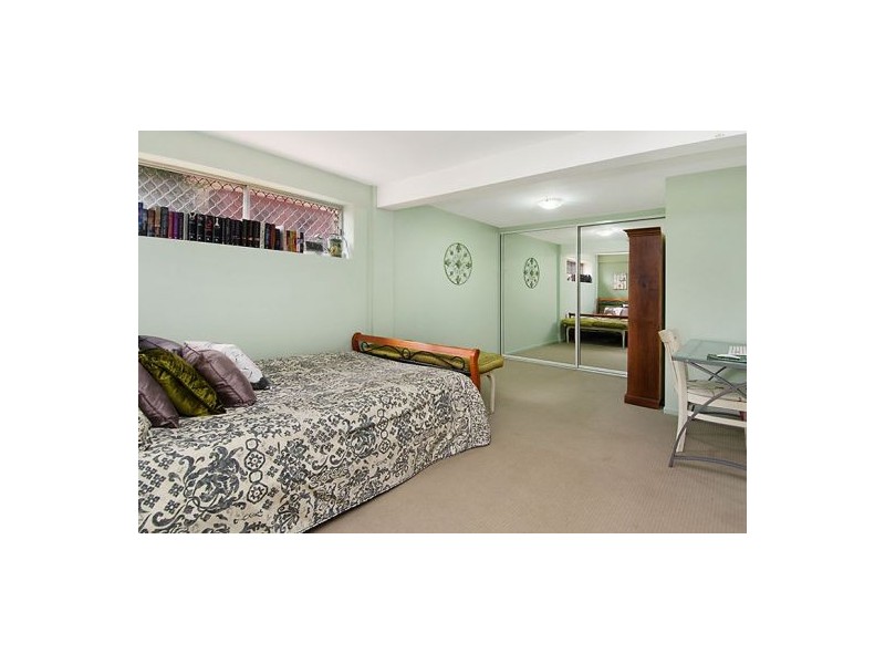 145 Ham Road, Mansfield QLD 4122