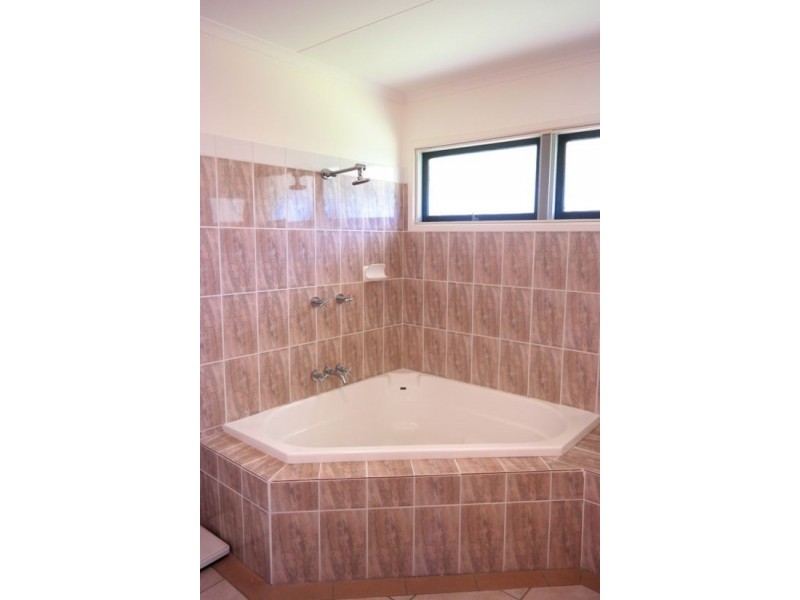 1 Verbena Street, Mount Gravatt QLD 4122