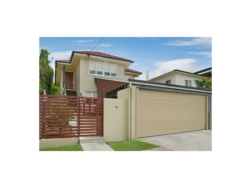 19 Dowar Street, Coorparoo QLD 4151