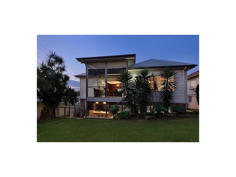 23 Lockyer Street, Camp Hill QLD 4152