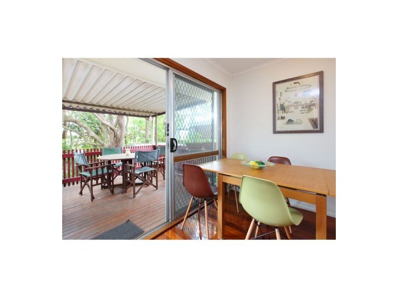 52 Malmrose Street, Wishart QLD 4122