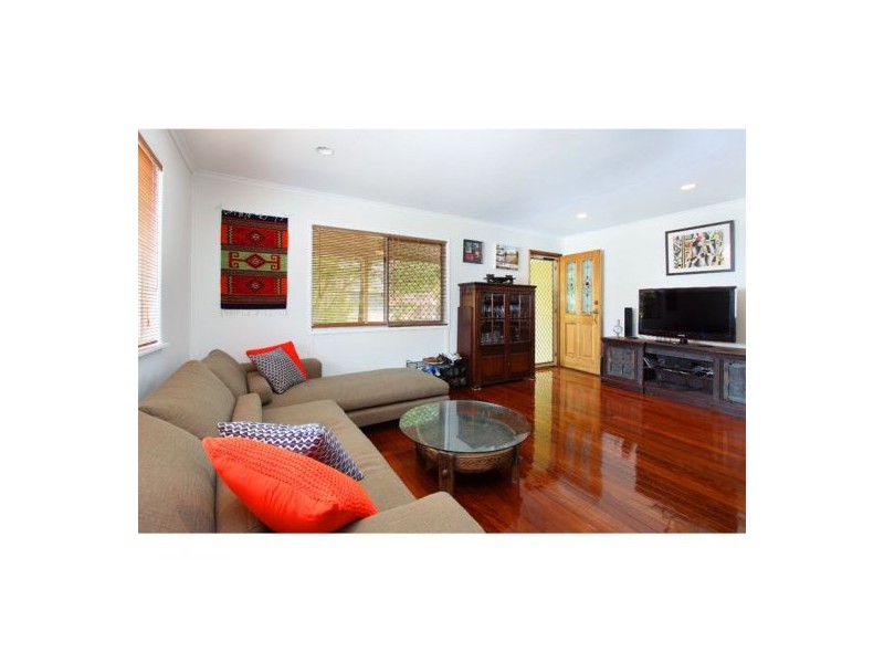 52 Malmrose Street, Wishart QLD 4122