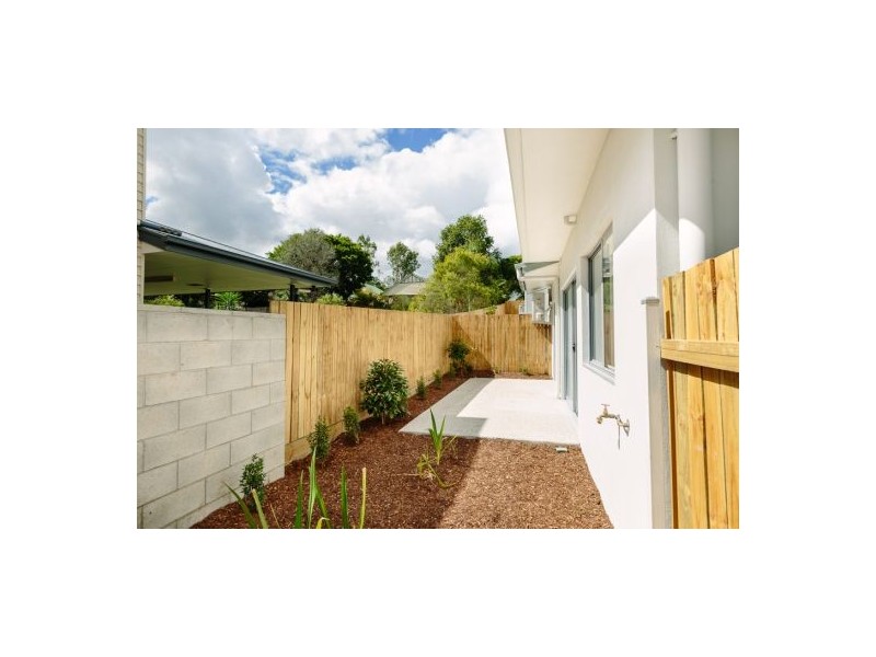 1 / 42 Latimer Street, Holland Park QLD 4121