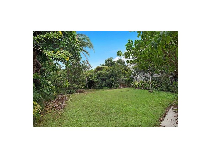 521 Cavendish Road, Coorparoo QLD 4151