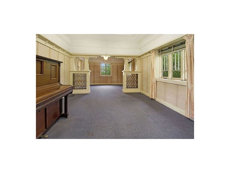 521 Cavendish Road, Coorparoo QLD 4151