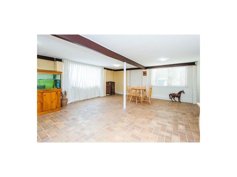 18 Tandanya Street, Mansfield QLD 4122