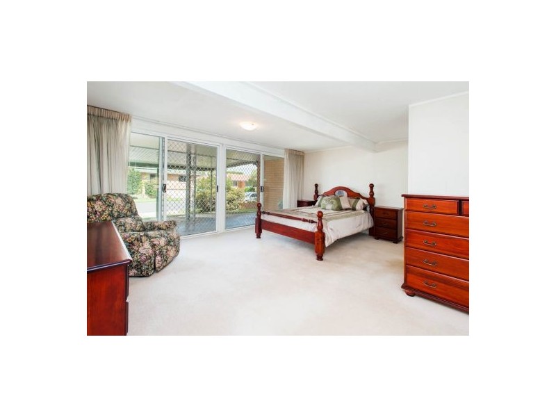 18 Tandanya Street, Mansfield QLD 4122