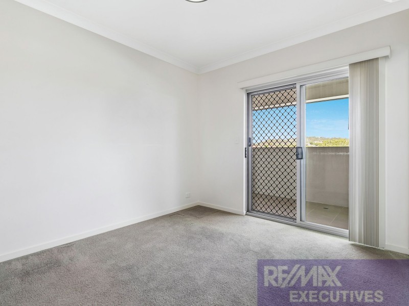 8/15 Rolle Street, Holland Park West QLD 4121