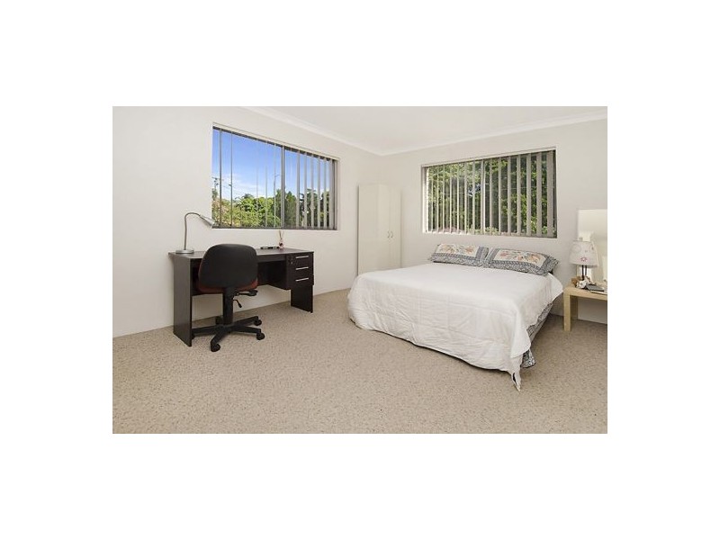 4/246 Cavendish Road, Coorparoo QLD 4151