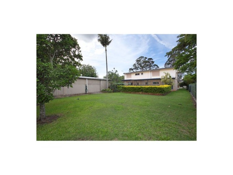 153 Kianawah Road, Wynnum West QLD 4178