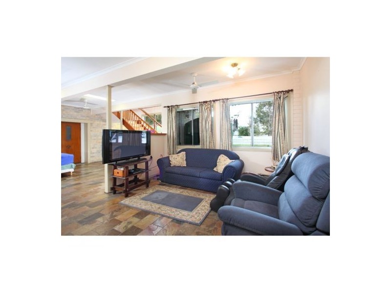 153 Kianawah Road, Wynnum West QLD 4178
