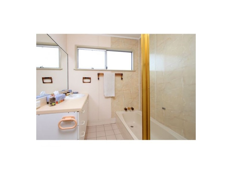 153 Kianawah Road, Wynnum West QLD 4178