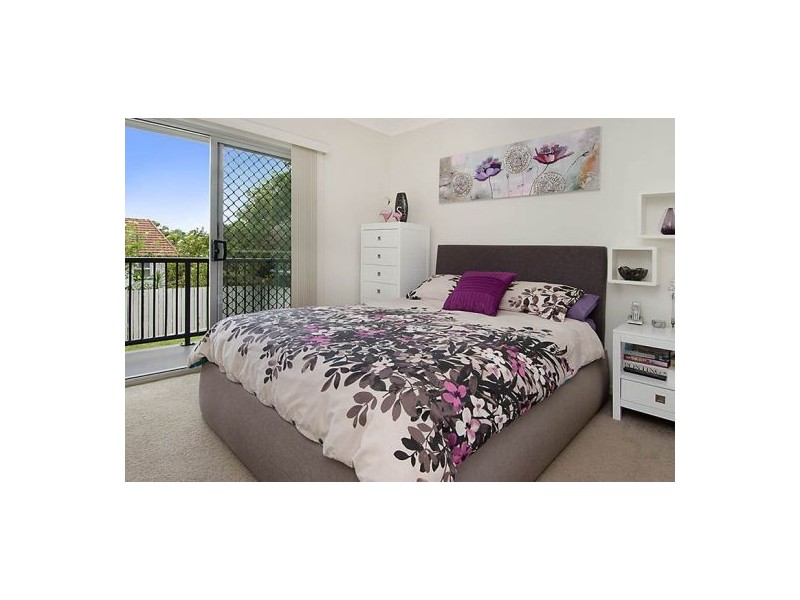3/15 Rolle Street, Holland Park West QLD 4121