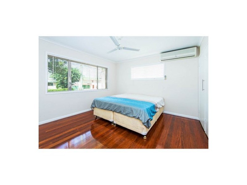 95 Ham Road, Mansfield QLD 4122