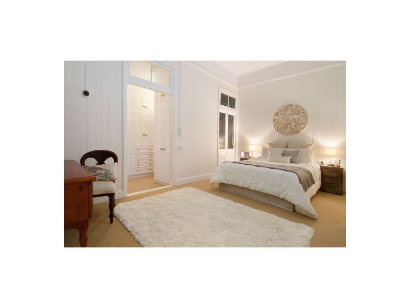 89 Watson Street, Camp Hill QLD 4152
