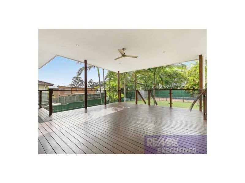 73 Milanion Crescent, Carindale QLD 4152