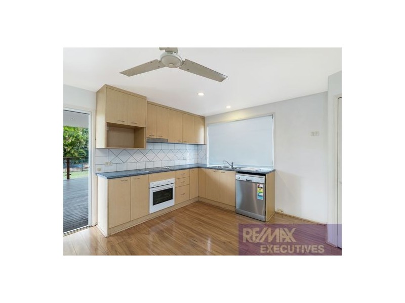 73 Milanion Crescent, Carindale QLD 4152