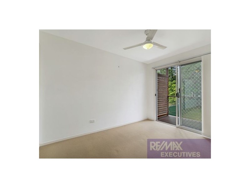 73 Milanion Crescent, Carindale QLD 4152