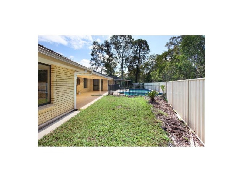 49 Kenora Street, Mansfield QLD 4122